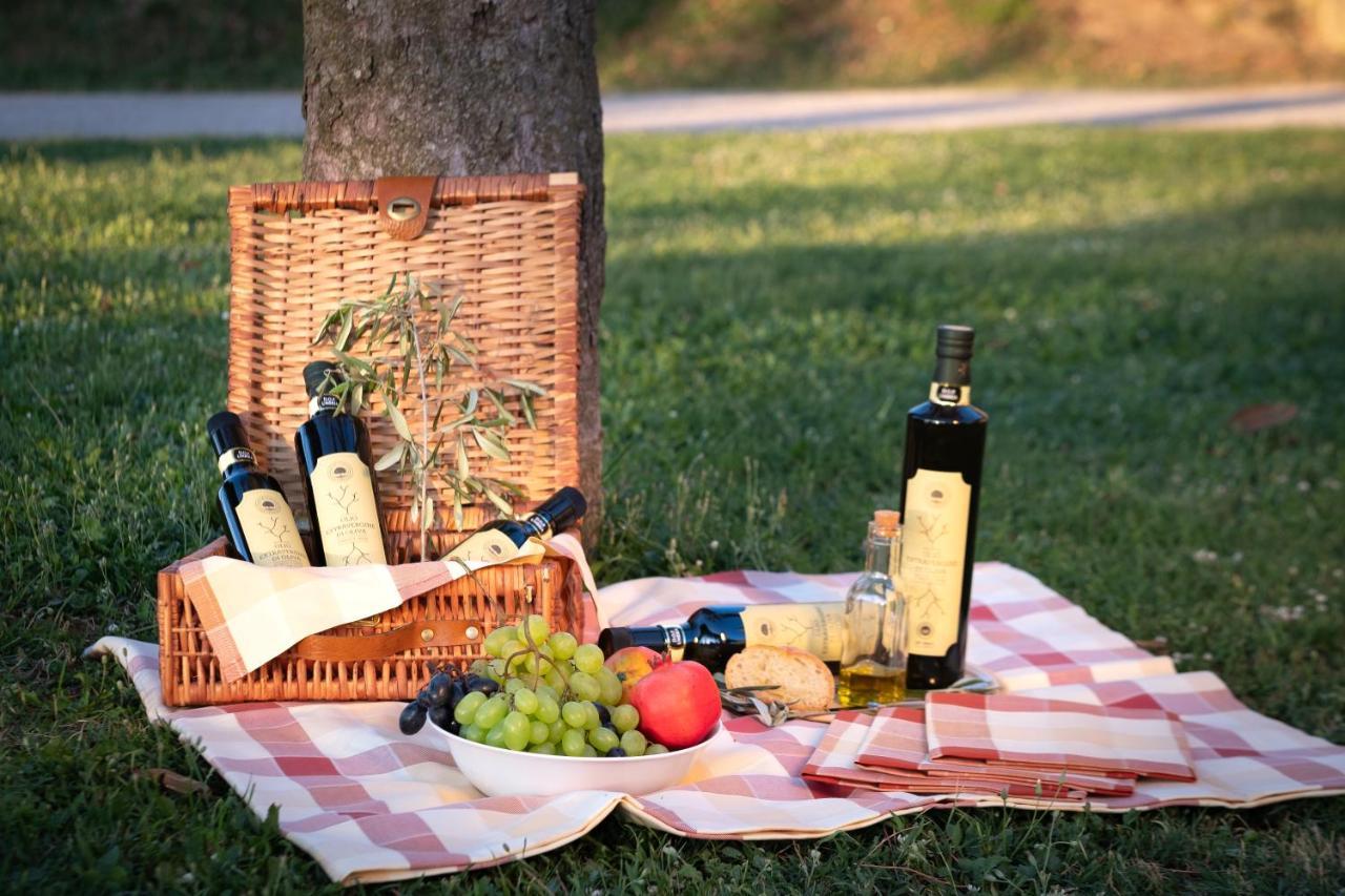 Agriturismo Le Cerque Collazzone ภายนอก รูปภาพ